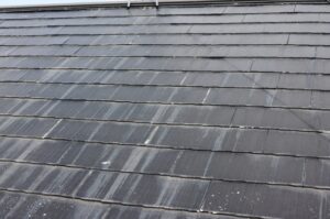 スレート屋根の雨漏りはこれが原因！こんな症状があれば屋根修理を