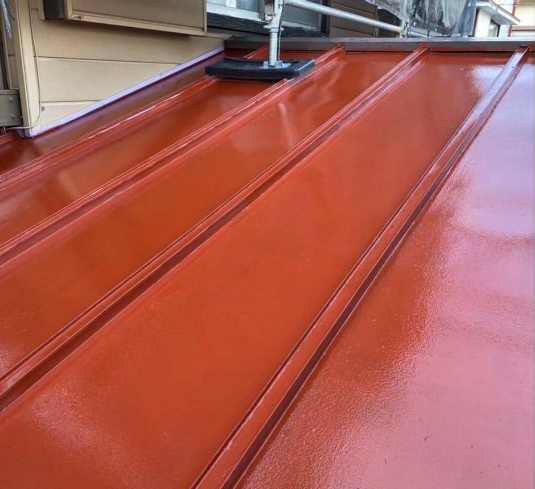 千葉市花見川区で破風新設・屋根塗装を行いましたの施工後写真