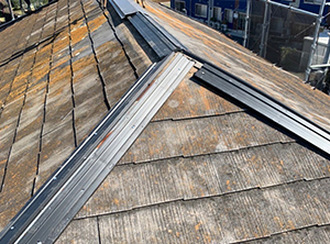 屋根塗装・貫板、板金交換　貫板新設の様子