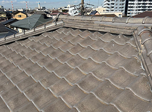 千葉市中央区の瓦屋根棟積み直しとラバーロック工事　施工後写真