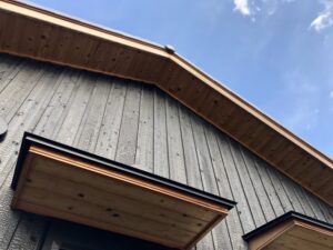 屋根と庇はどう違うの？庇のメリットとメンテナンス方法