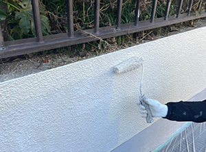 習志野市の外壁塗装　外構部分塗り工程