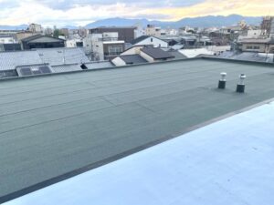 陸屋根の防水方法は何がいいの？工事方法と特徴をご紹介