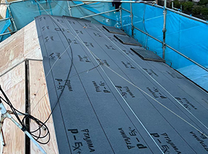 君津市で屋根葺き替え工事　防水シート新設