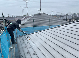 小山市で屋根外壁防水塗装　高圧洗浄